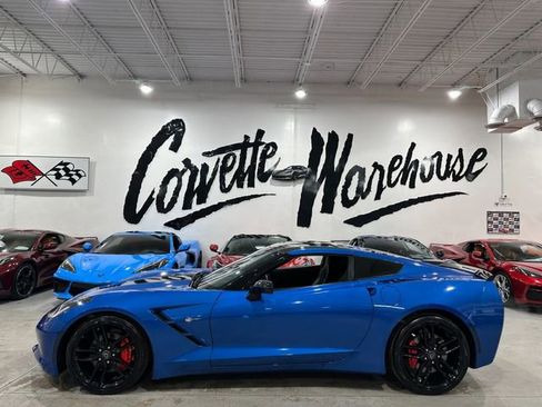 Used 2016 Chevrolet Corvette Stingray Coupe w/ 2LT Preferred Equipment Group RWD image 2