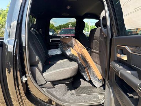 New 2026 RAM 2500 Big Horn AWD/4WD image 23