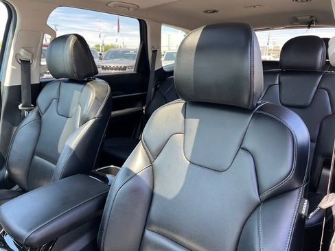 Used 2024 Kia Telluride S w/ S Sunroof Package FWD image 22
