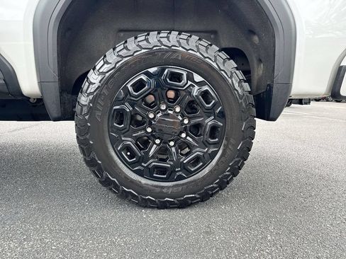 Used 2025 GMC Sierra 2500 Denali Ultimate AWD/4WD image 28