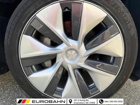 Used 2024 Tesla Model Y Long Range AWD/4WD image 27