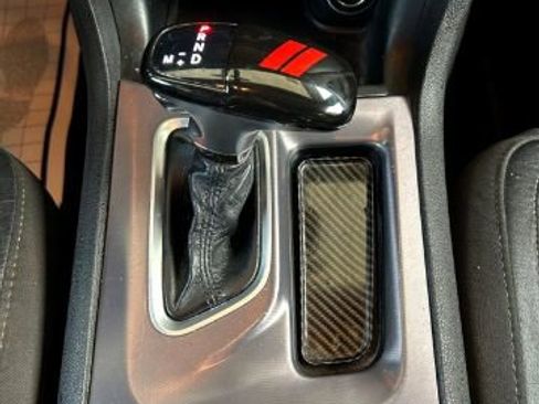 Used 2019 Dodge Charger SXT w/ Leather Interior Group image 16