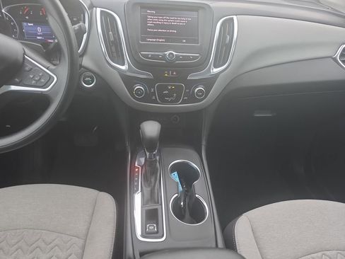 Used 2022 Chevrolet Equinox LT FWD image 10