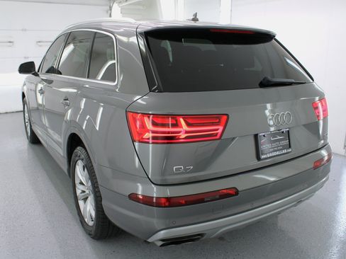 Used 2017 Audi Q7 3.0T Premium Plus image 7