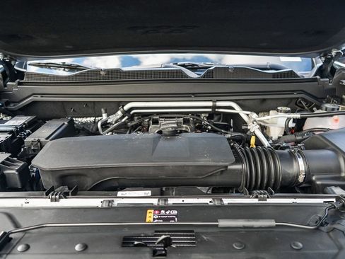New 2026 Chevrolet Colorado ZR2 w/ Technology Package AWD/4WD image 27
