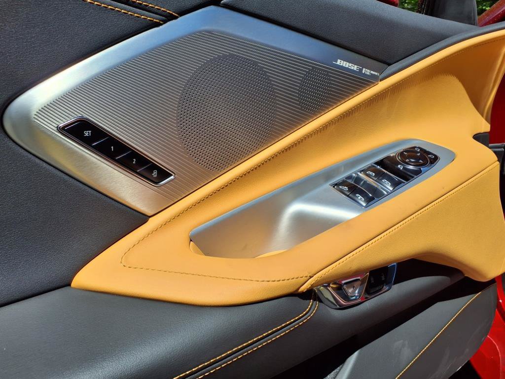 Used 2023 Chevrolet Corvette Z06 RWD image 10