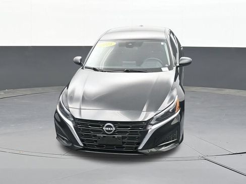 Used 2025 Nissan Altima 2.5 SV FWD image 64