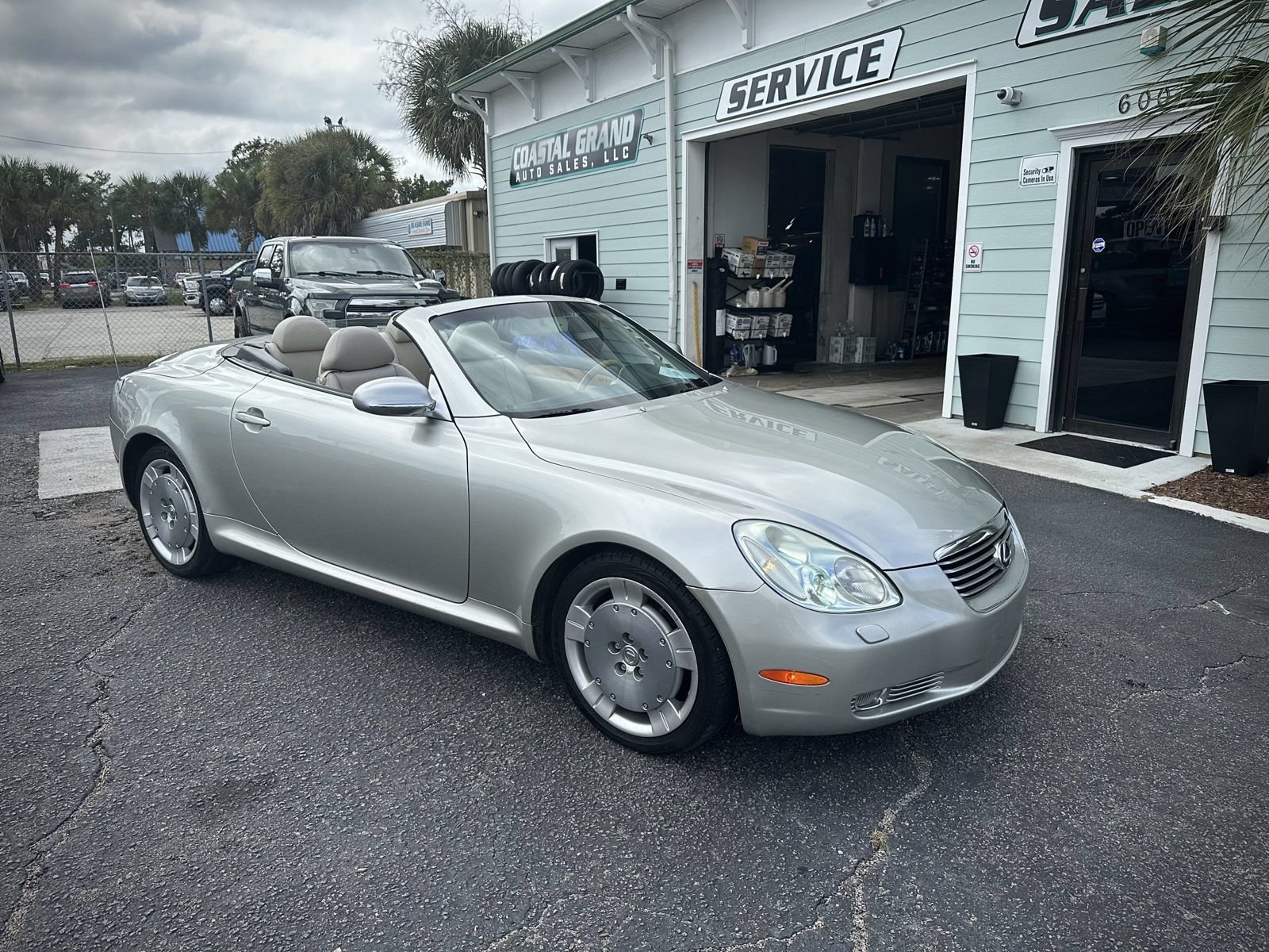 Used 2003 Lexus SC 430 Convertible RWD image 6