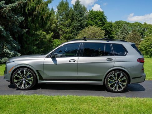 Used 2023 BMW X7 M60i w/ Executive Package AWD/4WD image 7