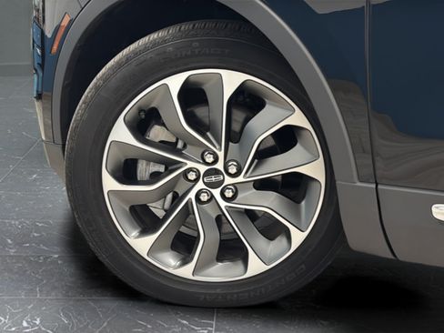 Used 2023 Lincoln Nautilus Reserve AWD/4WD image 37