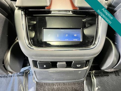 Used 2022 Lincoln Navigator Reserve AWD/4WD image 13