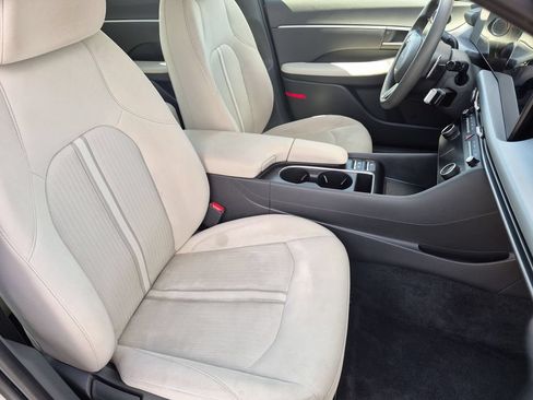 Used 2025 Hyundai Sonata SEL FWD image 31