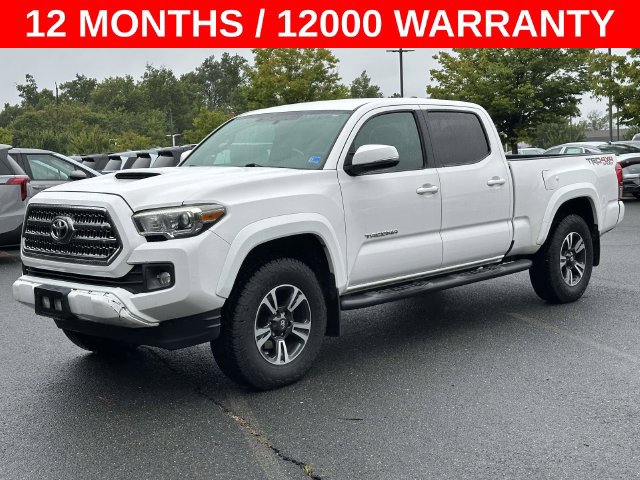 Used 2017 Toyota Tacoma TRD Sport w/ Tow Package AWD/4WD image 3