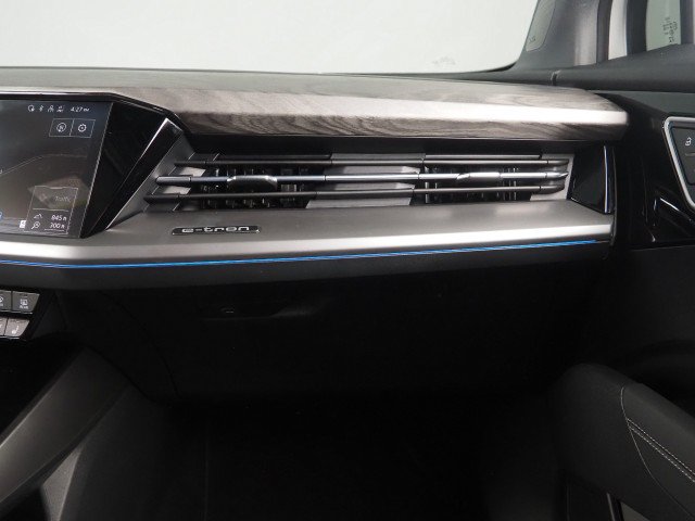 Used 2023 Audi Q4 e-tron Premium Plus w/ Premium Plus RWD image 36