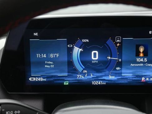 Used 2024 Chevrolet Equinox EV RS FWD image 9