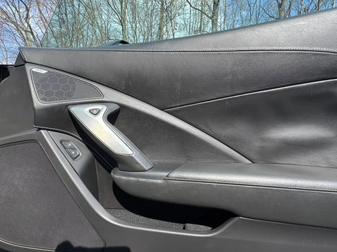 Used 2014 Chevrolet Corvette Stingray Convertible image 25