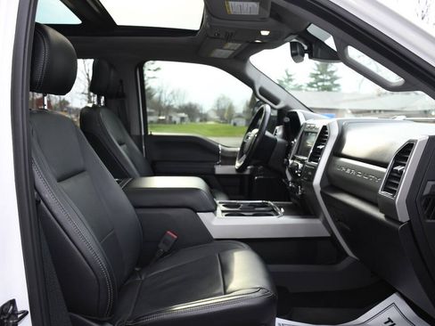 Used 2019 Ford F250 Lariat w/ Lariat Ultimate Package AWD/4WD image 21