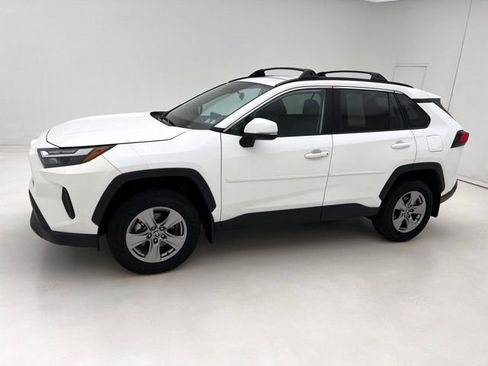 Used 2023 Toyota RAV4 XLE AWD/4WD image 8