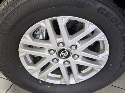 New 2026 Toyota Tundra SR5 image 9