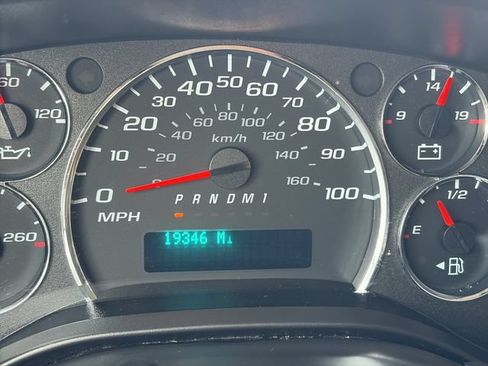 Used 2021 Chevrolet Express 2500 RWD image 29