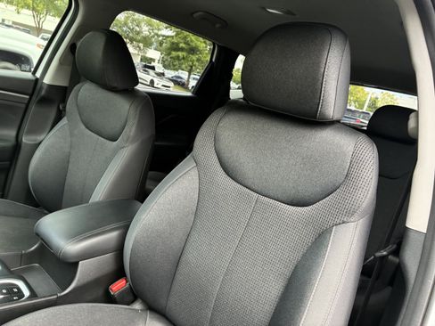 Used 2019 Hyundai Santa Fe SE FWD image 20