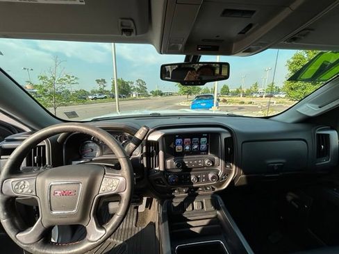 Used 2017 GMC Sierra 1500 SLT AWD/4WD image 11