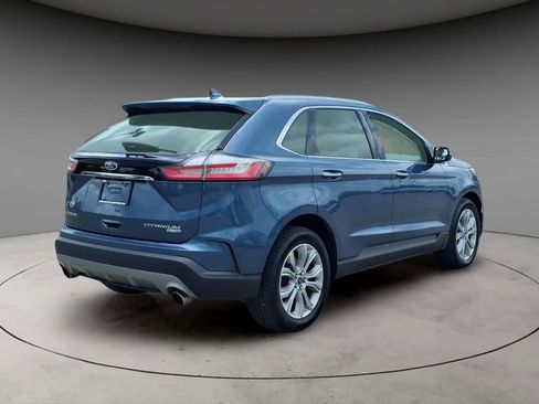 Used 2019 Ford Edge Titanium image 9