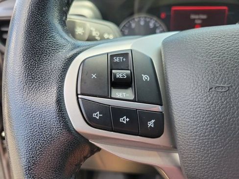 Used 2022 Ford Explorer XLT RWD image 21