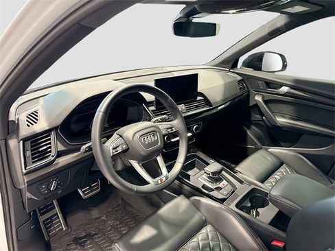 Used 2023 Audi SQ5 Premium Plus image 8