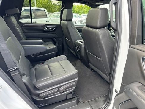 Used 2022 Chevrolet Tahoe Z71 w/ Luxury Package AWD/4WD image 25
