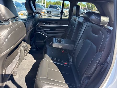 Used 2024 Jeep Grand Cherokee Limited 4xe AWD/4WD image 24