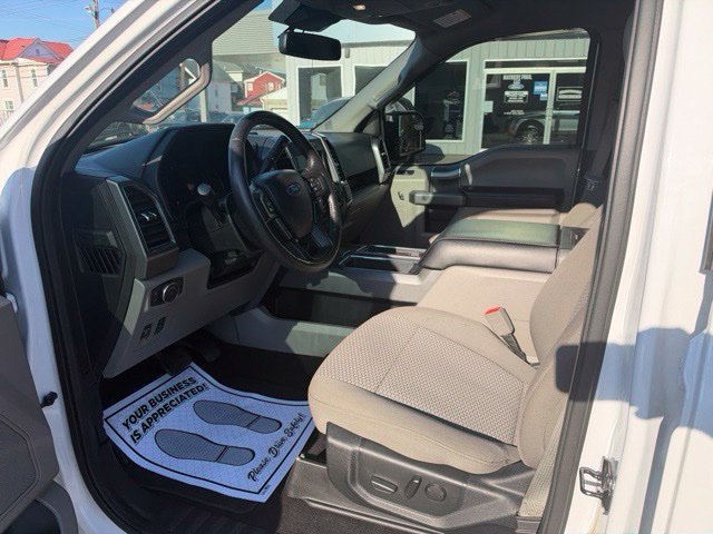 Used 2019 Ford F150 XLT w/ Equipment Group 302A Luxury AWD/4WD image 12