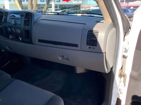 Used 2011 Chevrolet Silverado 1500 LS image 18