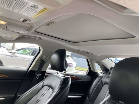 Used 2013 Lincoln MKZ Hybrid image 22