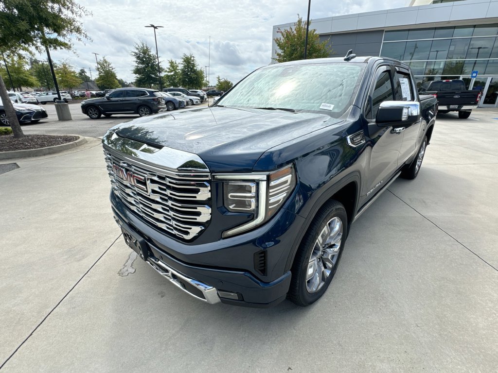 Used 2023 GMC Sierra 1500 Denali w/ Denali Reserve Package AWD/4WD image 5