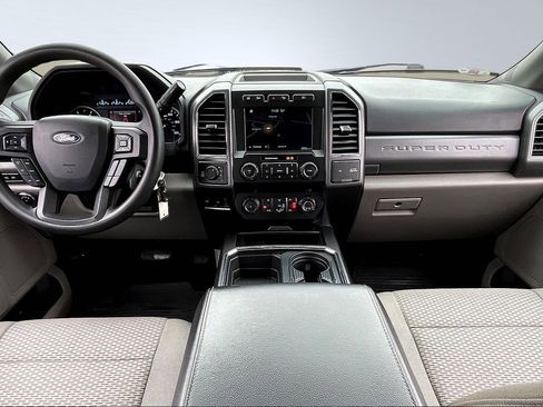 Used 2019 Ford F250 XLT w/ XLT Premium Package image 14