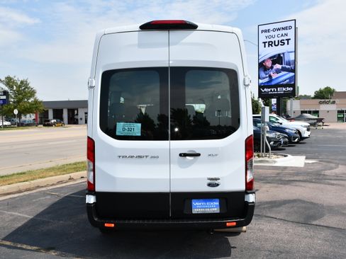 Used 2022 Ford Transit 350 XLT RWD image 6
