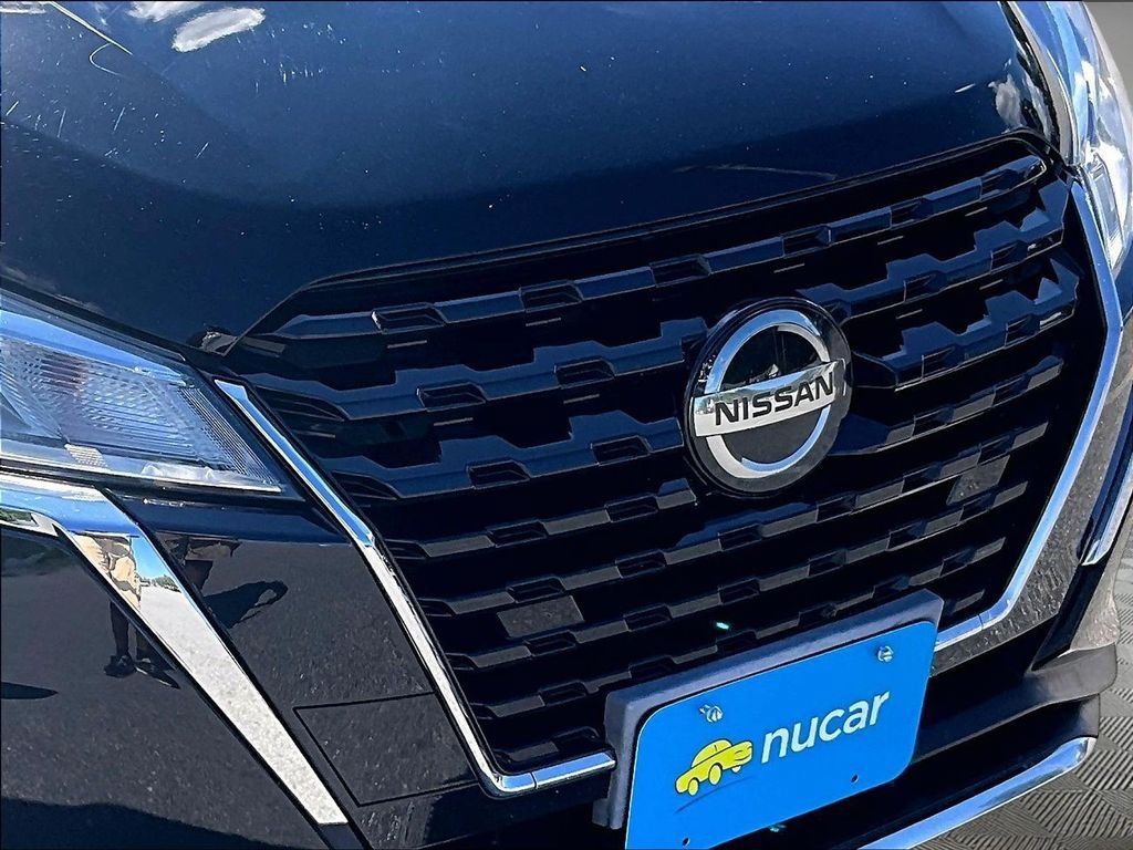 Used 2021 Nissan Kicks SV FWD image 32