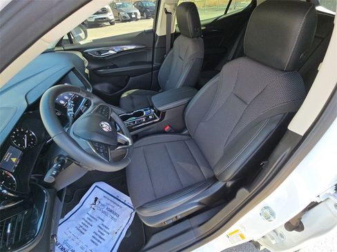 Used 2023 Buick Envision Preferred image 17