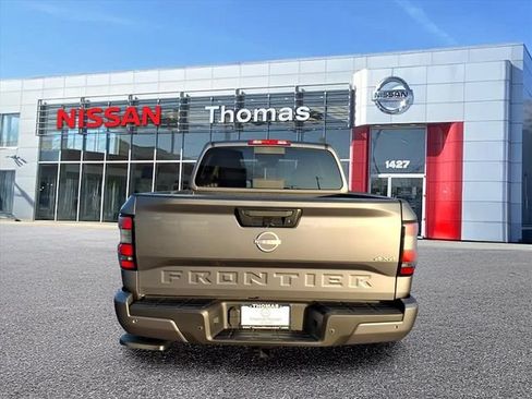 Used 2026 Nissan Frontier SV w/ All-Weather Content Package AWD/4WD image 4