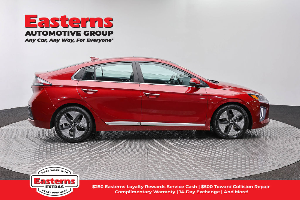 Used 2021 Hyundai Ioniq Limited FWD image 5