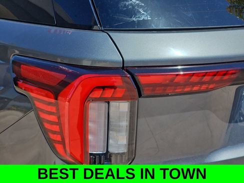 New 2026 Ford Explorer Active RWD image 43