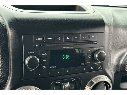 Used 2011 Jeep Wrangler Unlimited Sport image 20