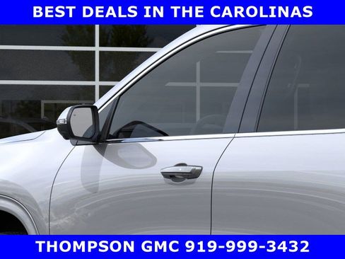 New 2025 GMC Acadia Denali FWD image 15
