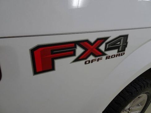 Used 2018 Ford F150 XLT w/ Equipment Group 302A Luxury AWD/4WD image 7