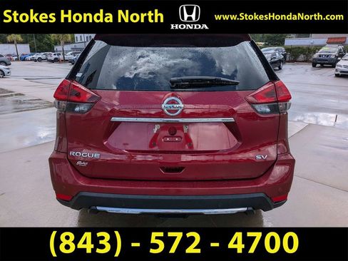 Used 2020 Nissan Rogue SV w/ Premium Package FWD image 11