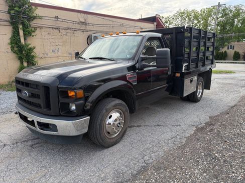 Used 2008 Ford F350 2WD Regular Cab Super Duty image 2