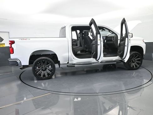 Used 2020 Chevrolet Silverado 1500 LT w/ All-Star Edition image 53