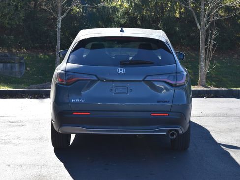 Certified 2025 Honda HR-V Sport image 30