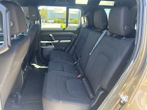 Used 2022 Land Rover Defender 110 AWD/4WD image 10